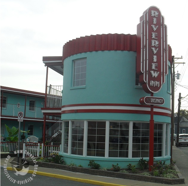 riverview inn vacancy sign